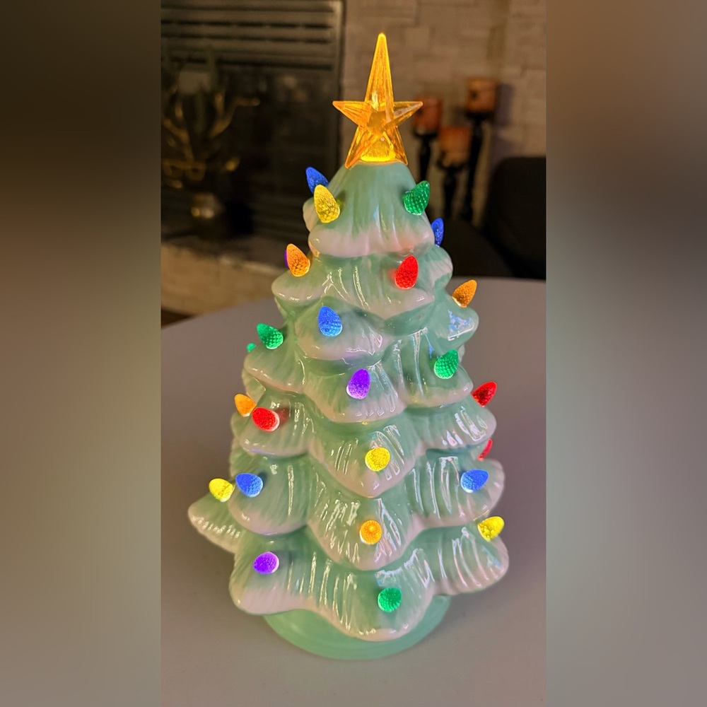 Mr. Christmas | Nostalgic Ceramic Light up Christmas Tree - Picture 10 of 14